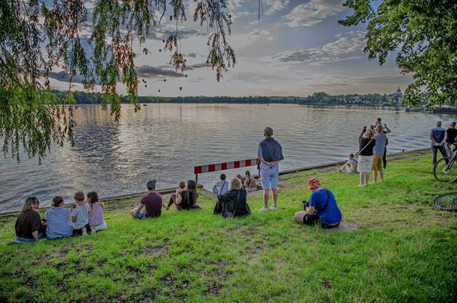 To miasto przywodzi na myśl "Małą Kapadocję". Przyciąga turystów magicznym widokiem