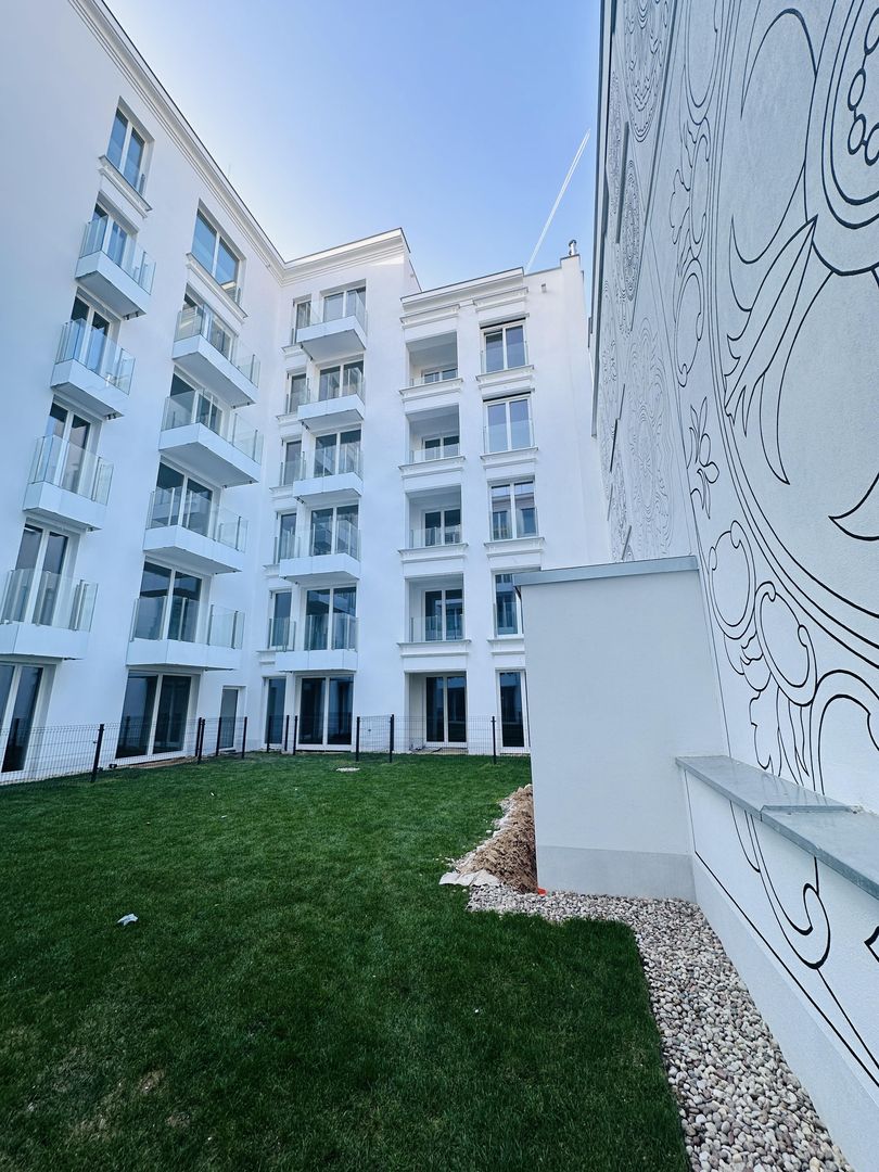 Biała Kamienica Więckowskiego 12, Łódź