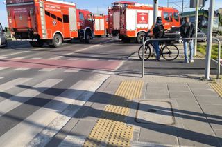 Zderzenie tramwaju i dźwigu