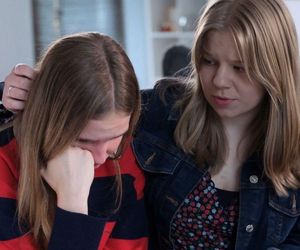 M jak miłość odc. 1882. Sara (Nadia Smyczek), Lenka (Olga Cybińska)