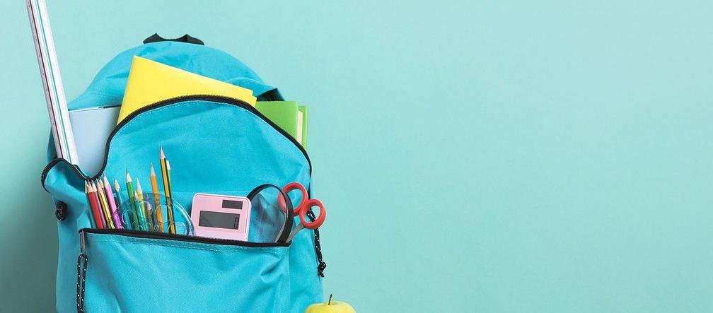 Las mochilas pesadas son la pesadilla de los más pequeños.  ¿Cómo protegemos la columna del niño?