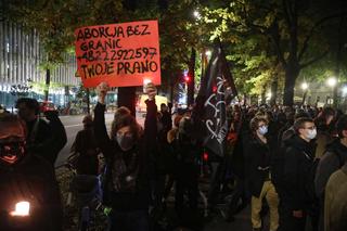 Gigantyczny protest przed Trybunałem Konstytucyjnym