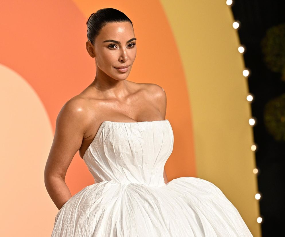 Wszyscy patrzyli na Kim Kardashian. Ale nic nie mogli zobaczyć!