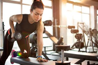 6 systemów treningowych, które warto zastosować na siłowni