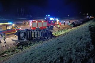 10 osób rannych w zderzeniu busa z żukiem 
