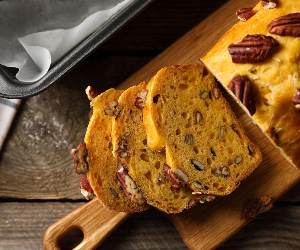 Chleb dyniowy: doskonały na słodko i słono [przepis]