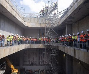 Koniec drążenia tuneli metra M2! Tarcza Krystyna dotarła na Bemowo