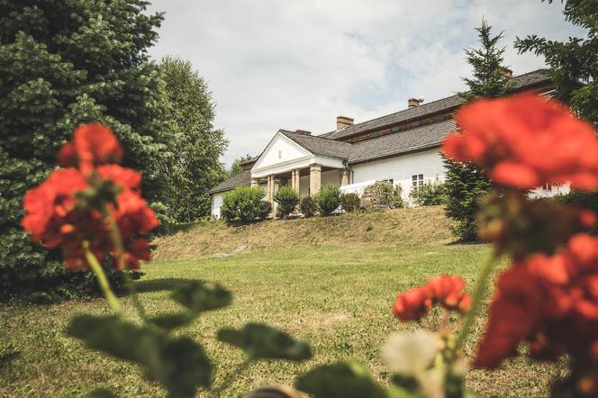 Nadwiślański Park Etnograficzny i zamek Lipowiec - idealne połączenie na weekend. Zwiedzaj z Wędrownymi Motylami