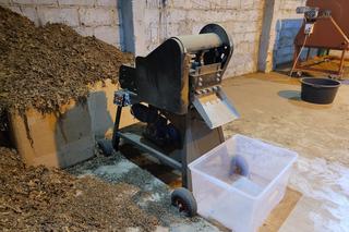 Nielegalne wyroby tytoniowe ukryte w stodole! Ich wartość to ponad 4 mln zł [ZDJĘCIA]