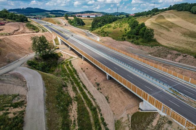 Odcinek Bolków – Kamienna Góra liczy w sumie nieco ponad 16 kilometrów długości. W dłuższym tunelu będzie odcinkowy pomiar prędkości