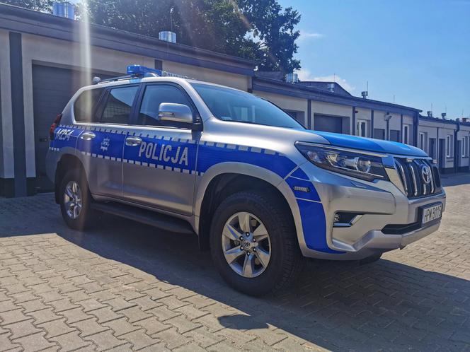 Nowy radiowóz. Toyota Land Cruiser w KMP w Łomży [ZDJĘCIA]