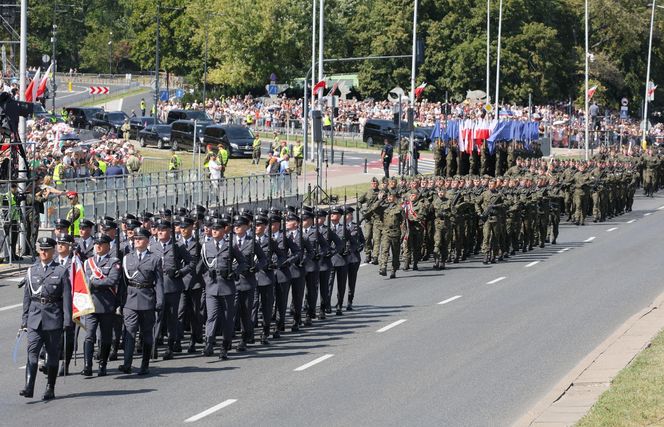 Defilada wojskowa 15 sierpnia w Warszawie