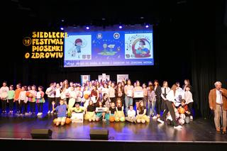 W powiatowym etapie Festiwalu Piosenki o Zdrowiu wzięli udział uczniowie z 44 placówek edukacyjnych z miasta Siedlce i powiatu siedleckiego