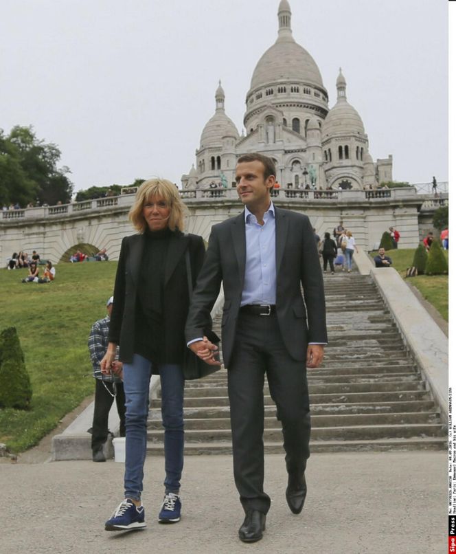 Prawda o Macronie ujawniona! Nie zgadniesz, co kupuje hurtowo perfumy i zlewa się nimi w hurtowych ilościach