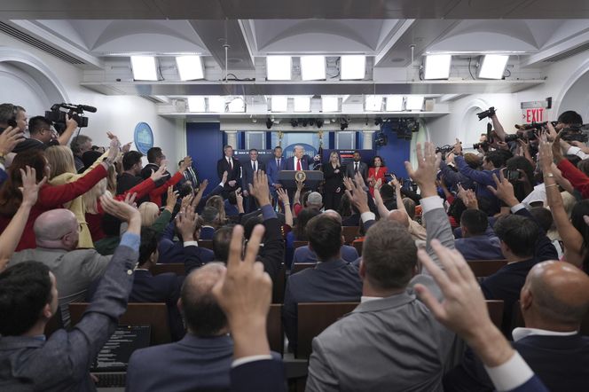 Trump wysyła Gwardię Narodową do Waszyngtonu i przejmuje lokalną policję