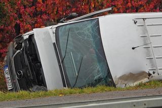 Wypadek busa na S7 pod Grójcem. 11 osób rannych, w akcji śmigłowiec LPR