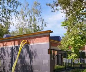 Michał Wiśniewski na budowie swojego domu