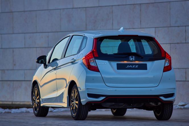 Honda Jazz lifting 2017