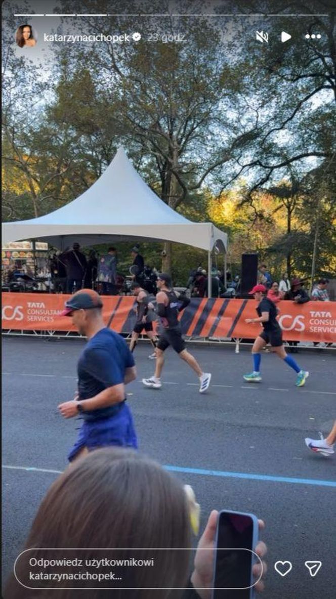 Katarzyna cichopek dopinguje męża na Maratonie Nowojorskim