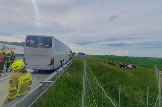 Pożar autokaru przewożącego dzieci na A4! Dramatyczne sceny pod Wrocławiem
