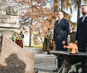 Polskie fabryki amunicji ponad podziałami. Szef MON i marszałek Sejmu w Rzeszowie 