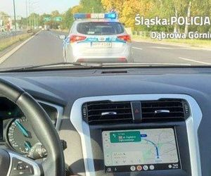 Policjanci z Dąbrowy Górniczej eskortowali rodzącą kobietę do szpitala