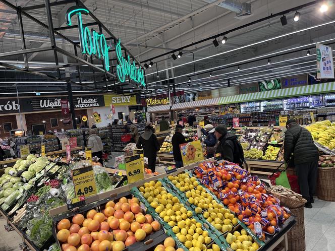 Tłumy gorzowian pojawiły się na otwarciu hipermarketu Carrefour w pasażu handlowym S1