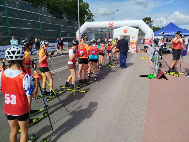 Zawody o Puchar Polski na nartorolkach Marwe Cup 2025 zostały zainaugurowane w Siedlcach