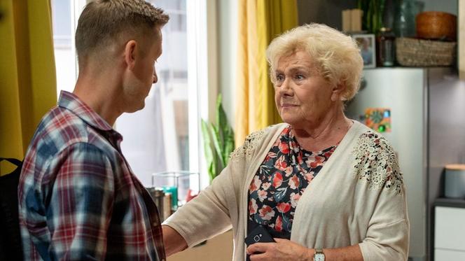 M jak miłość odc. 1563. Paweł (Rafał Mroczek), Barbara (Teresa Lipowska)