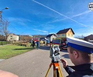 Wypadek w Jeleśni. Dwie ofiary trafiły do szpitala