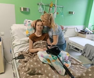 Koń zrujnował życie 16-letniej Klaudii. Mama: Cudem udało się ją uratować