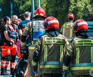 Pożar i wybuchy w mieszkaniu bloku w Tychach