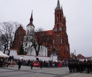 Tak białostoczanie uczcili Narodowe Święto Niepodległości 2024 w Białymstoku [ZDJĘCIA]