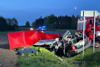 Tragiczny wypadek w Płociczu. Dwóch kierowców nie żyje