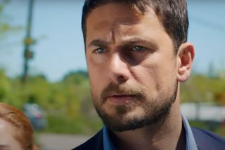 Alper pocałuje Silę na oczach Kuzeya i ją porwie, a ślub Egego i Melis dojdzie do skutku.