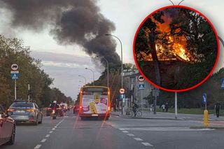 Kłęby dymu nad Warszawą. Płonie pustostan przy Żwirki i Wigury