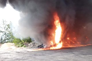 Pożar składu opon niedaleko Lubertowa