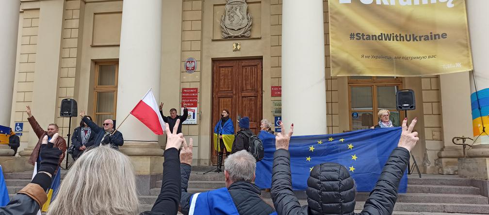 Wspólne śpiewanie Ody do wolności dla Ukrainy