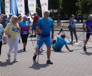 Seniorzy w Bydgoszczy pokazali moc! Blisko setka na starcie pierwszego Biegu Seniora
