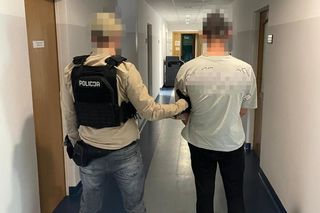 Narkotyki zamiast batonów. Młody diler z Piaseczna ukrywał substancje w zaskakujących miejscach