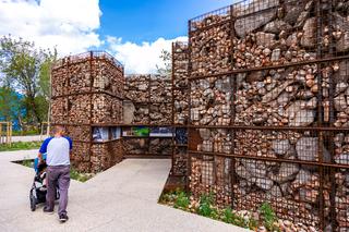 Park Powstańców Warszawy – wystawa plenerowa Muzeum Powstania Warszawskiego u podnóża kopca (2)