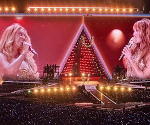 Beyoncé i Miley Cyrus zaśpiewały razem! Niespodzianka dla fanów w Paryżu 