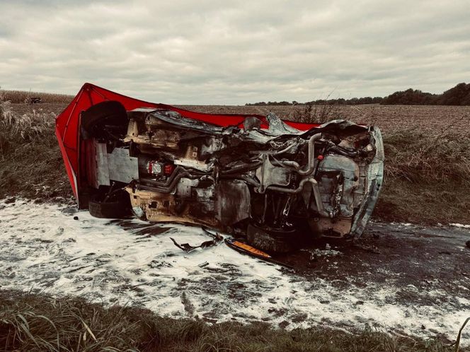 Rajd Nyski przerwany! Nie żyje kierowca, pilot w szpitalu po tragicznym wypadku