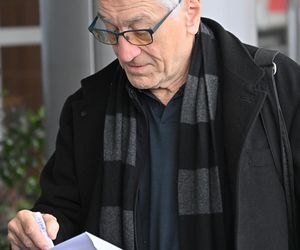 Robert De Niro już w Polsce. Aktor przyłapany na lotnisku w Warszawie