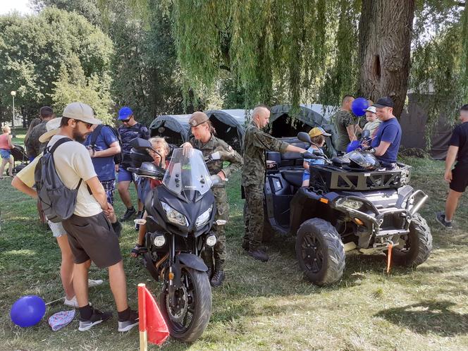 Zobacz zdjęcia z Pikniku Wojskowego z okazji święta 18. Batalionu Dowodzenia w Siedlcach