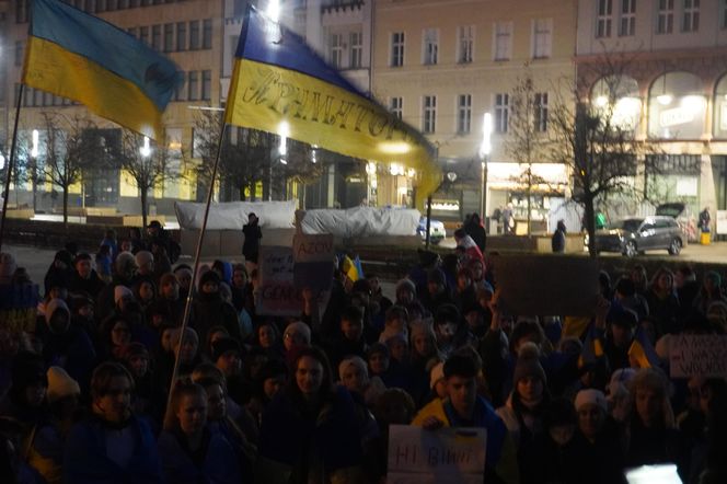 Manifestacja w trzecią rocznicę wybuchu wojny w Ukrainie