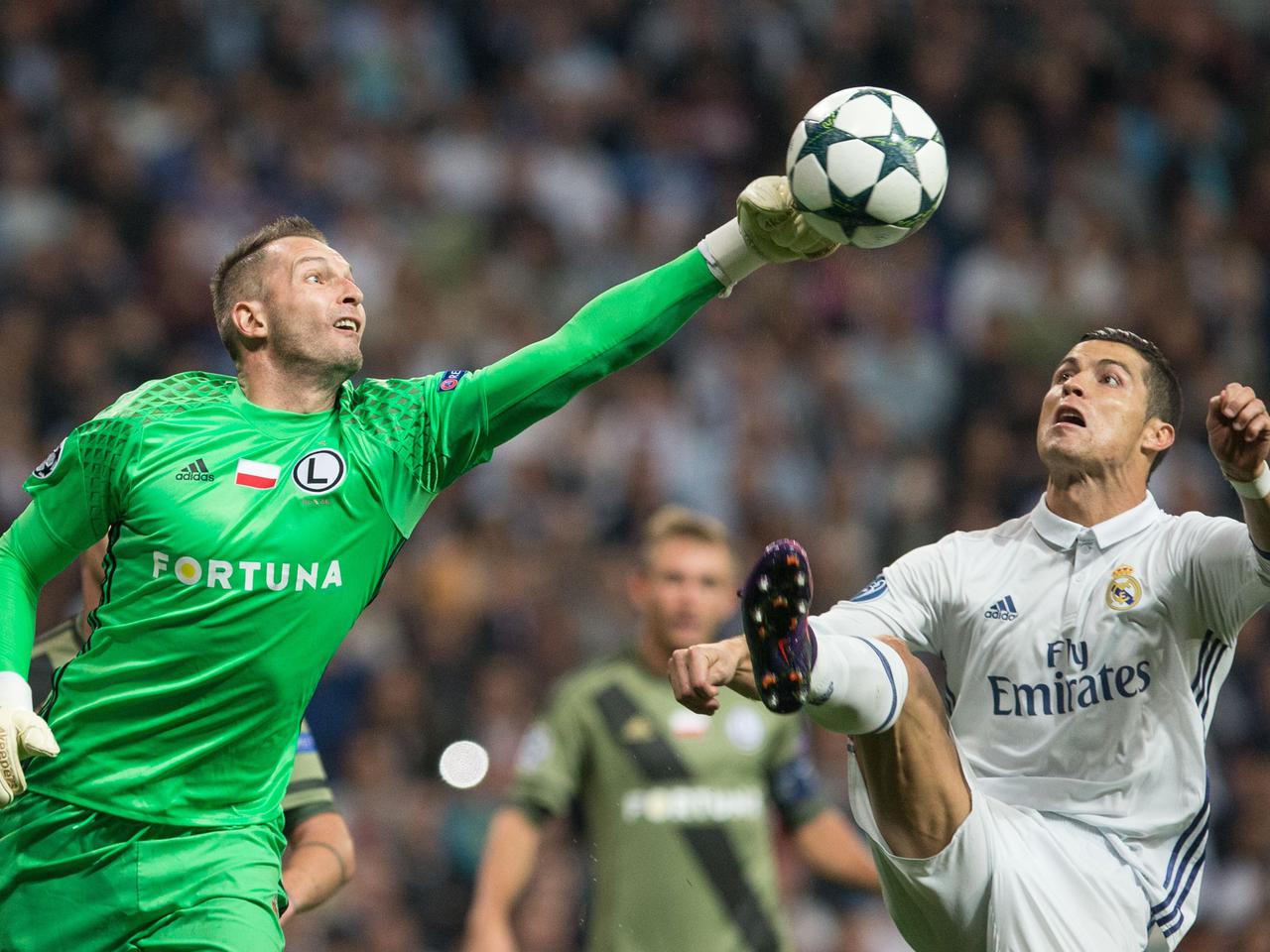 ARKADIUSZ MALARZ GOTOWY NA CHELSEA.