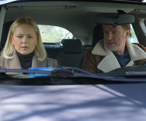 Pierwsza miłość, odcinek 4020: Łucja Reterska (Anna Samusionek), detektyw (Leszek Żukowski)