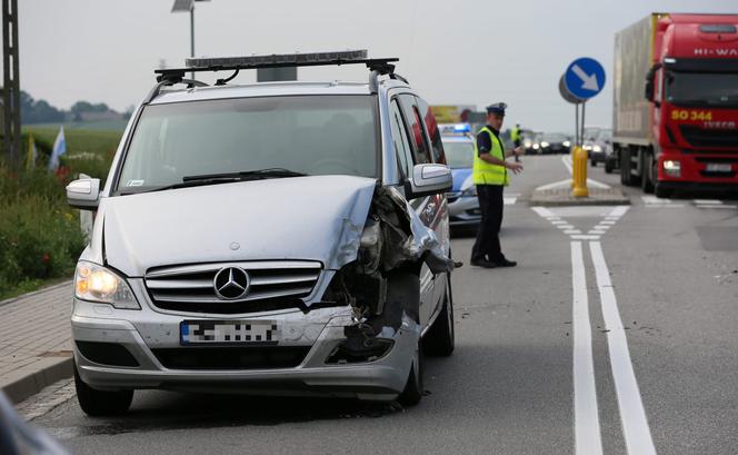 Kolizja z udziałem busa Służby Ochrony Państwa