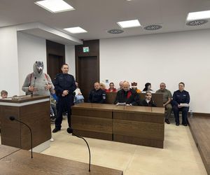 Wilki na ławie oskarżonych.